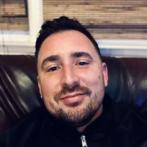 Meet your Posher, Corey